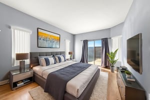 087A4831 virtually staged.jpeg