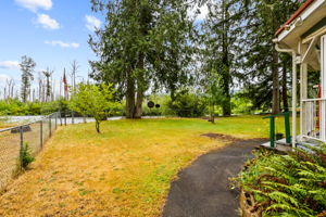 Shoreline Drive25