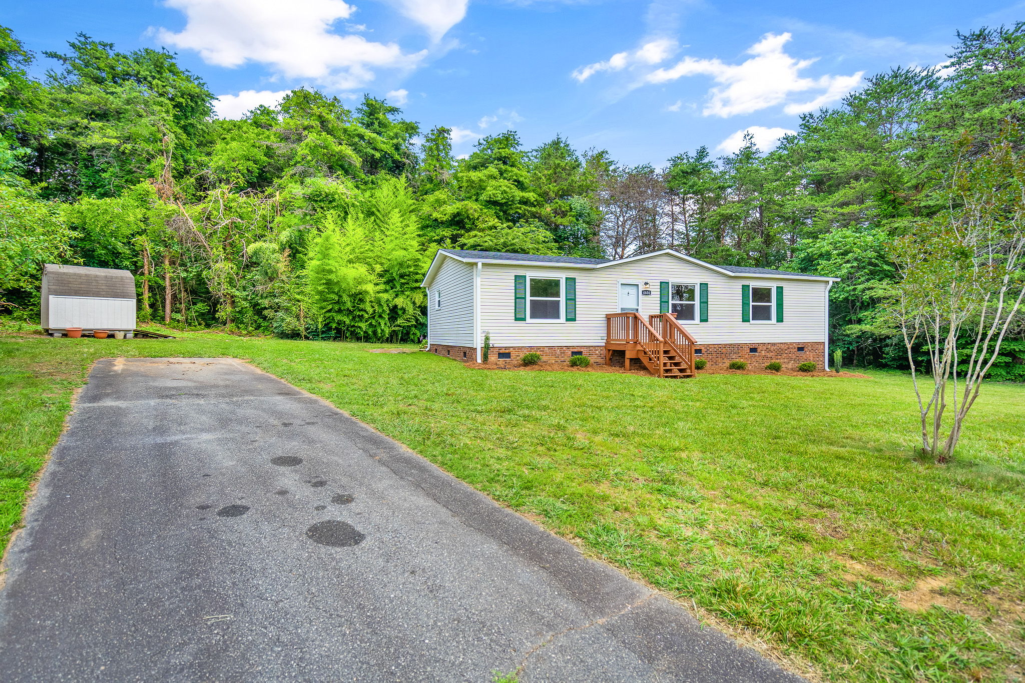 4604 Loredo Ct, Gibsonville, NC 27249 Top Tier Visuals