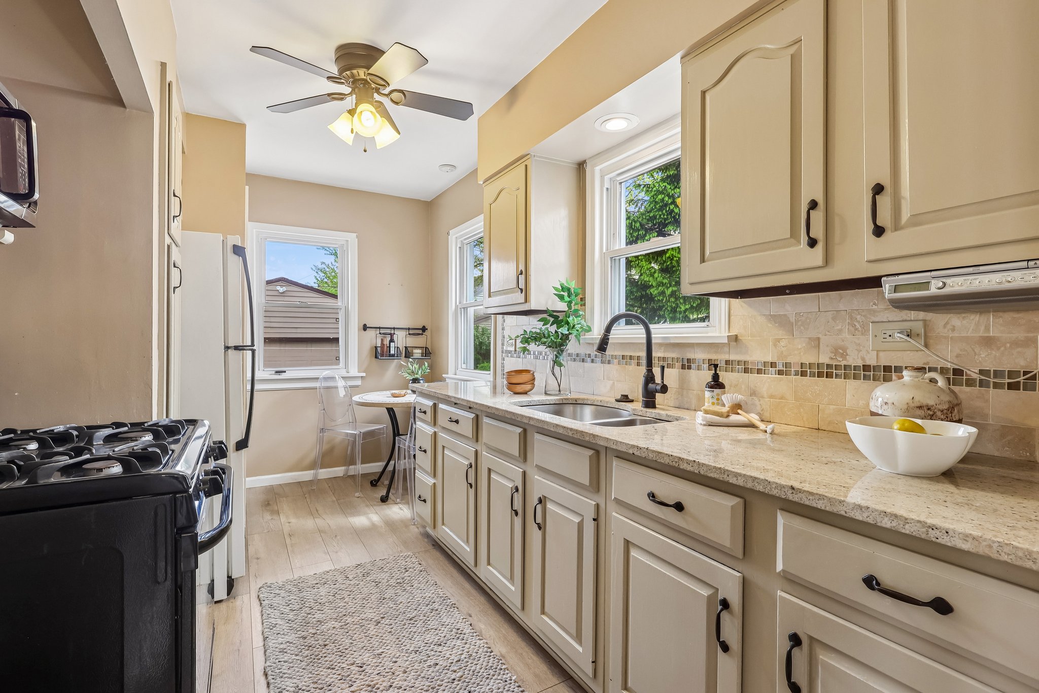 W 161st St-S2904-014.jpg