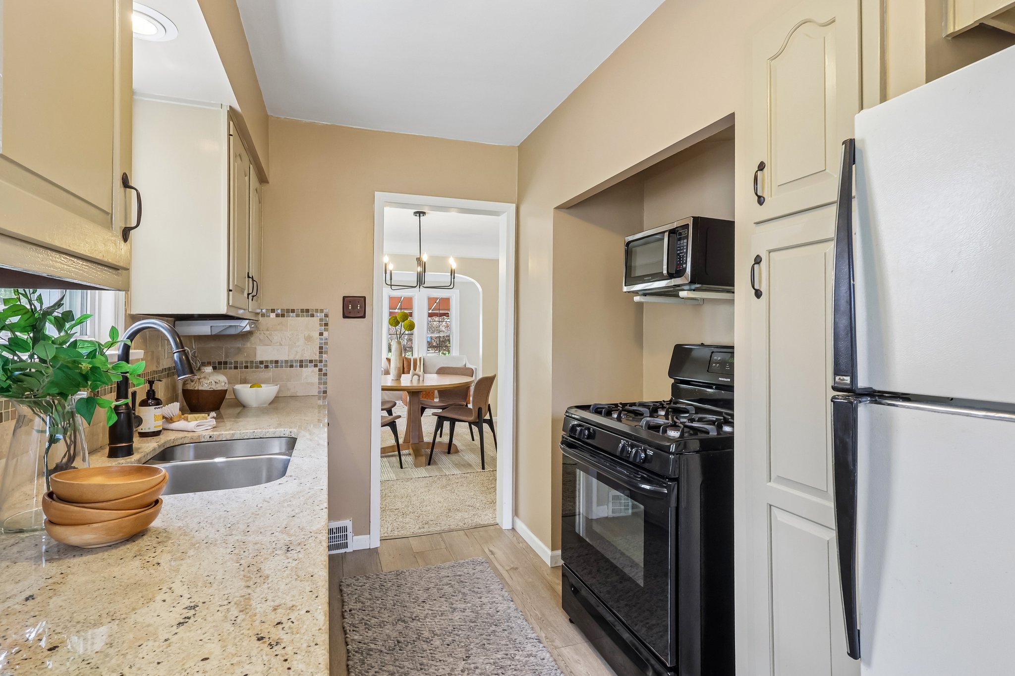 W 161st St-S2904-017.jpg