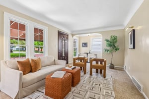 W 161st St-S2904-006.jpg