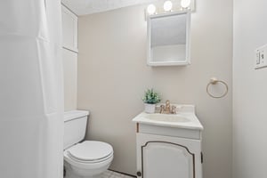 W 161st St-S2904-037.jpg