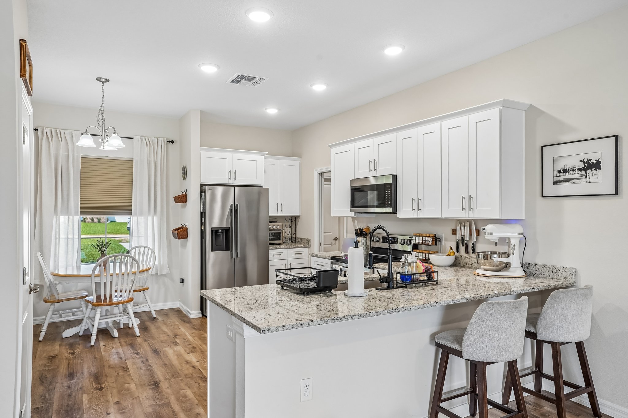 E 9th Ave-S2208-011.jpg