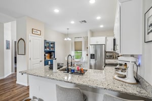 E 9th Ave-S2208-016.jpg