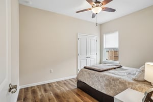 E 9th Ave-S2208-023.jpg