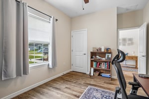 E 9th Ave-S2208-031.jpg