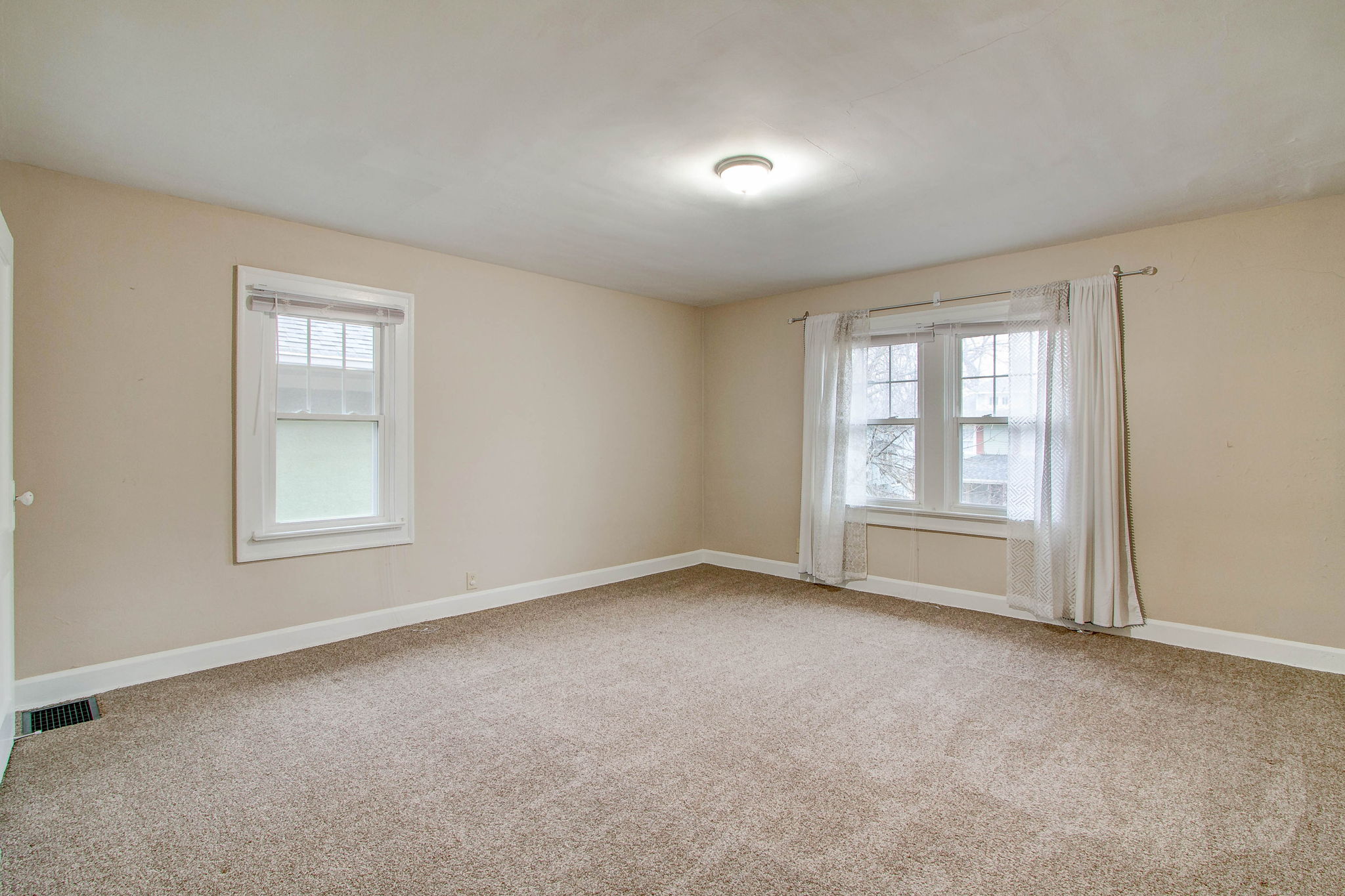 4069 Broadway St, Indianapolis, IN 46205, USA Photo 24