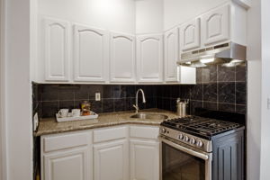  407 30th St APT 5, Union City, NJ 07087, US Photo 3