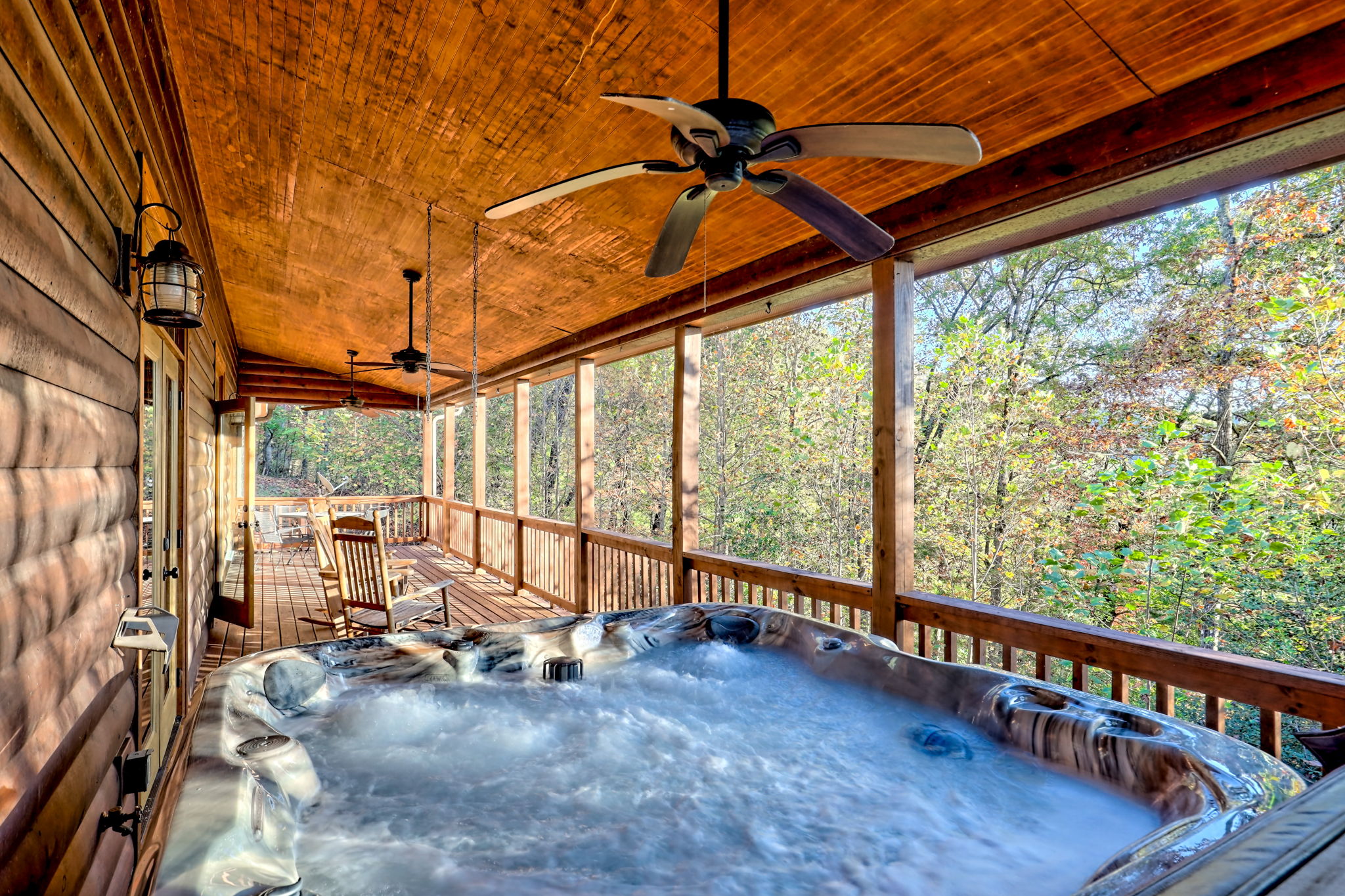 Back Porch - Hot Tub