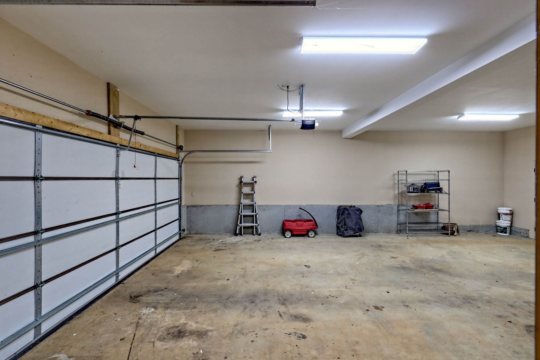 2-Car Garage
