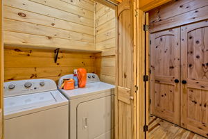 Foyer Laundry Closet