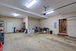 2-Car Garage