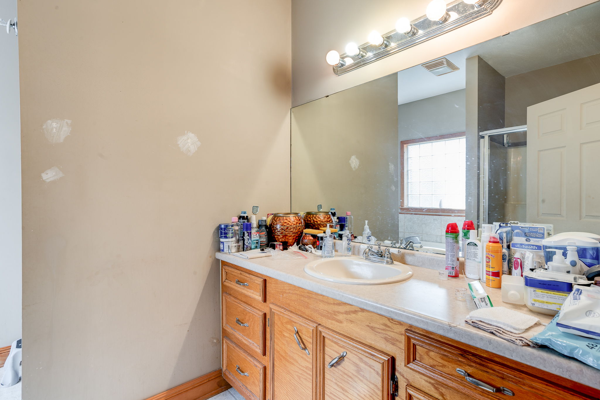 2 (14 of 20) Master Bathroom