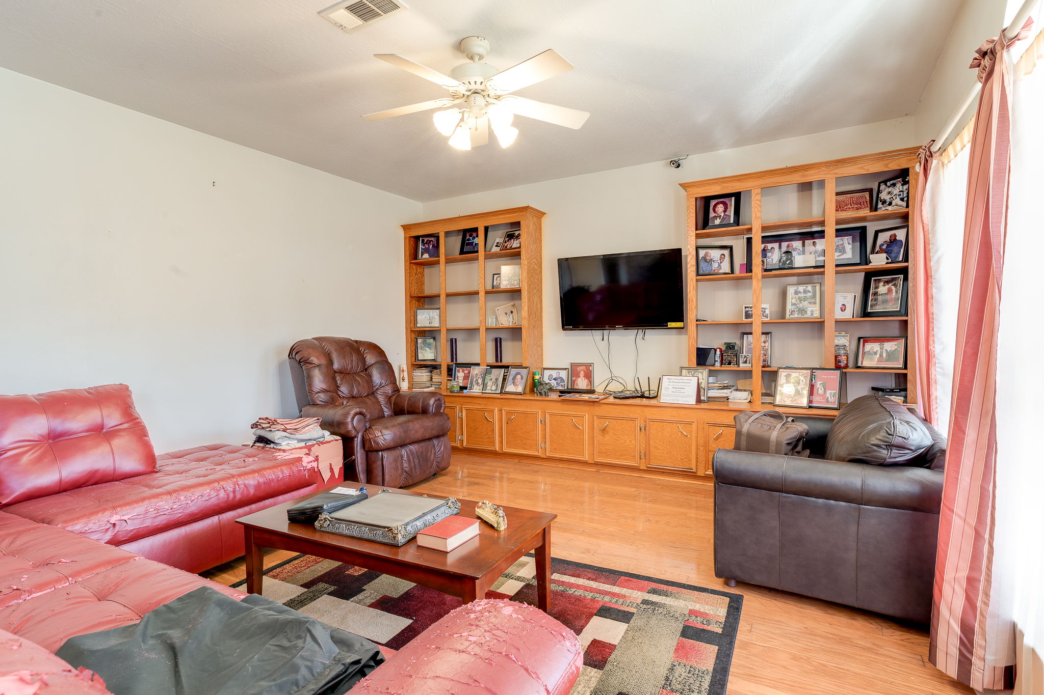 2 (1 of 20) Great Room