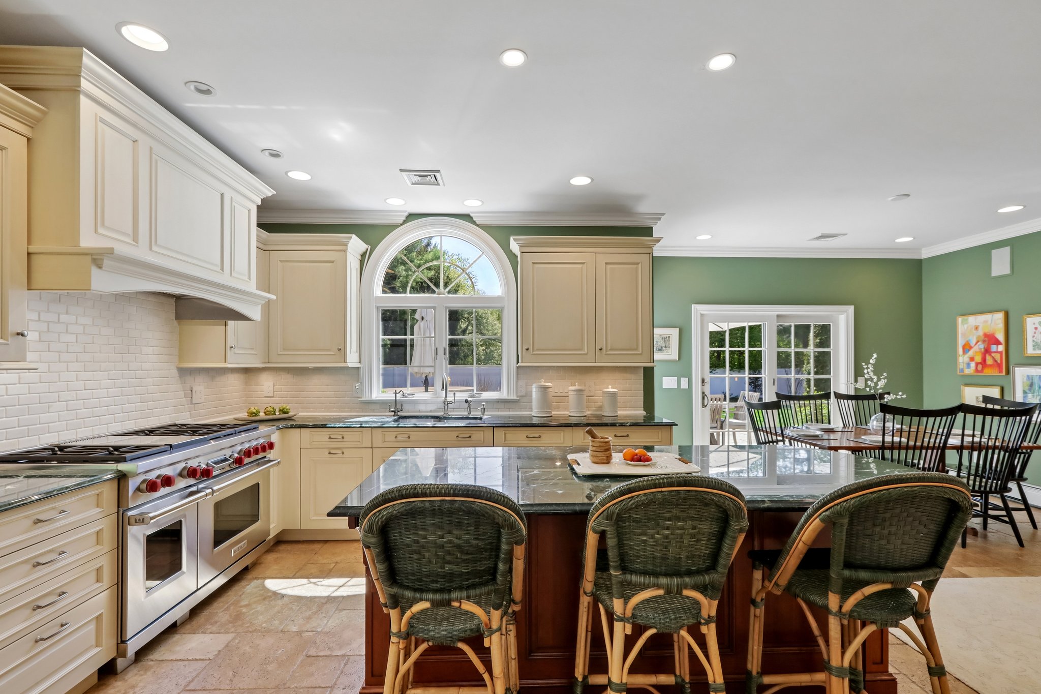 Drury Ln-S2204-029.jpg