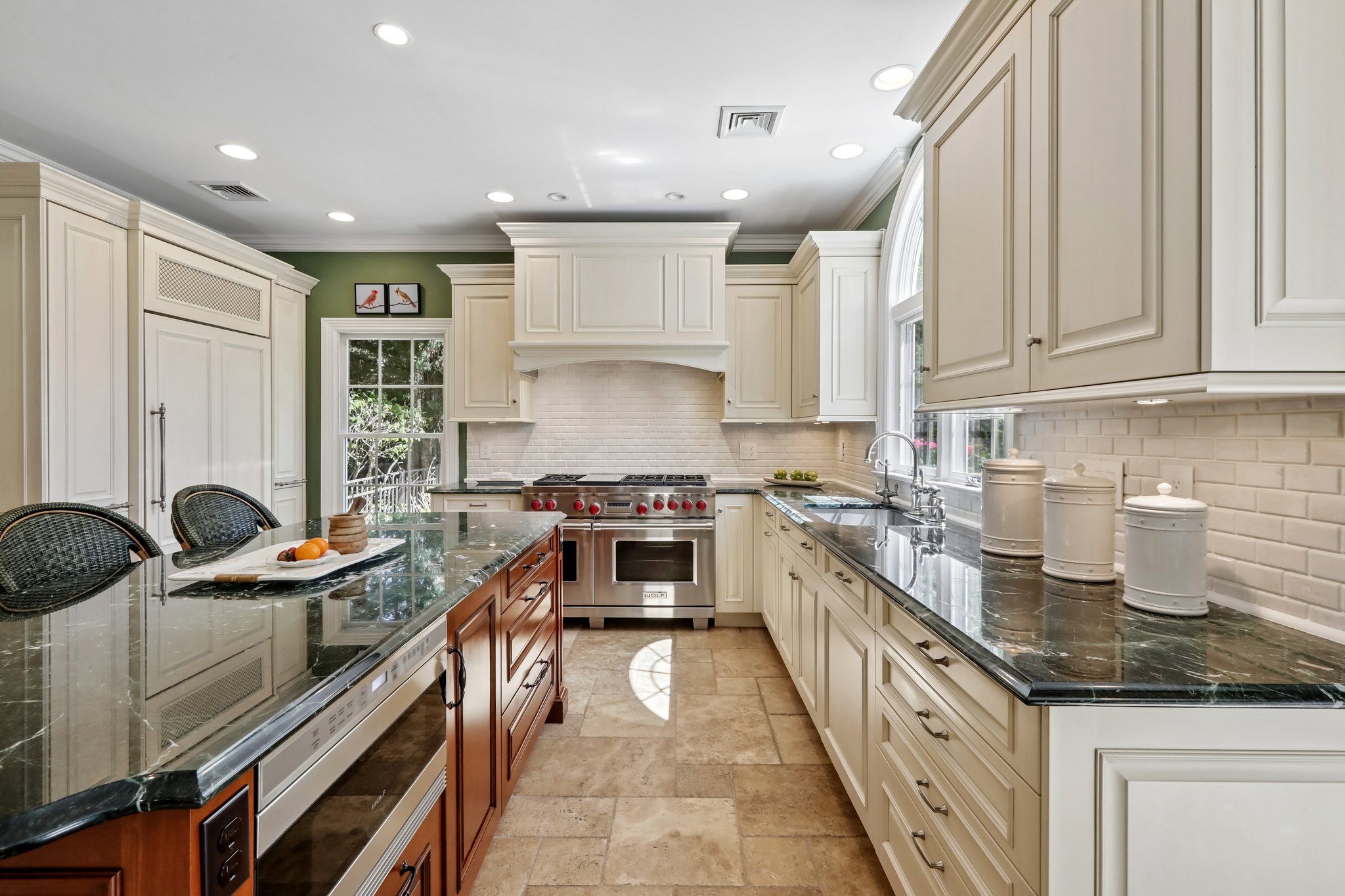 Drury Ln-S2204-033.jpg