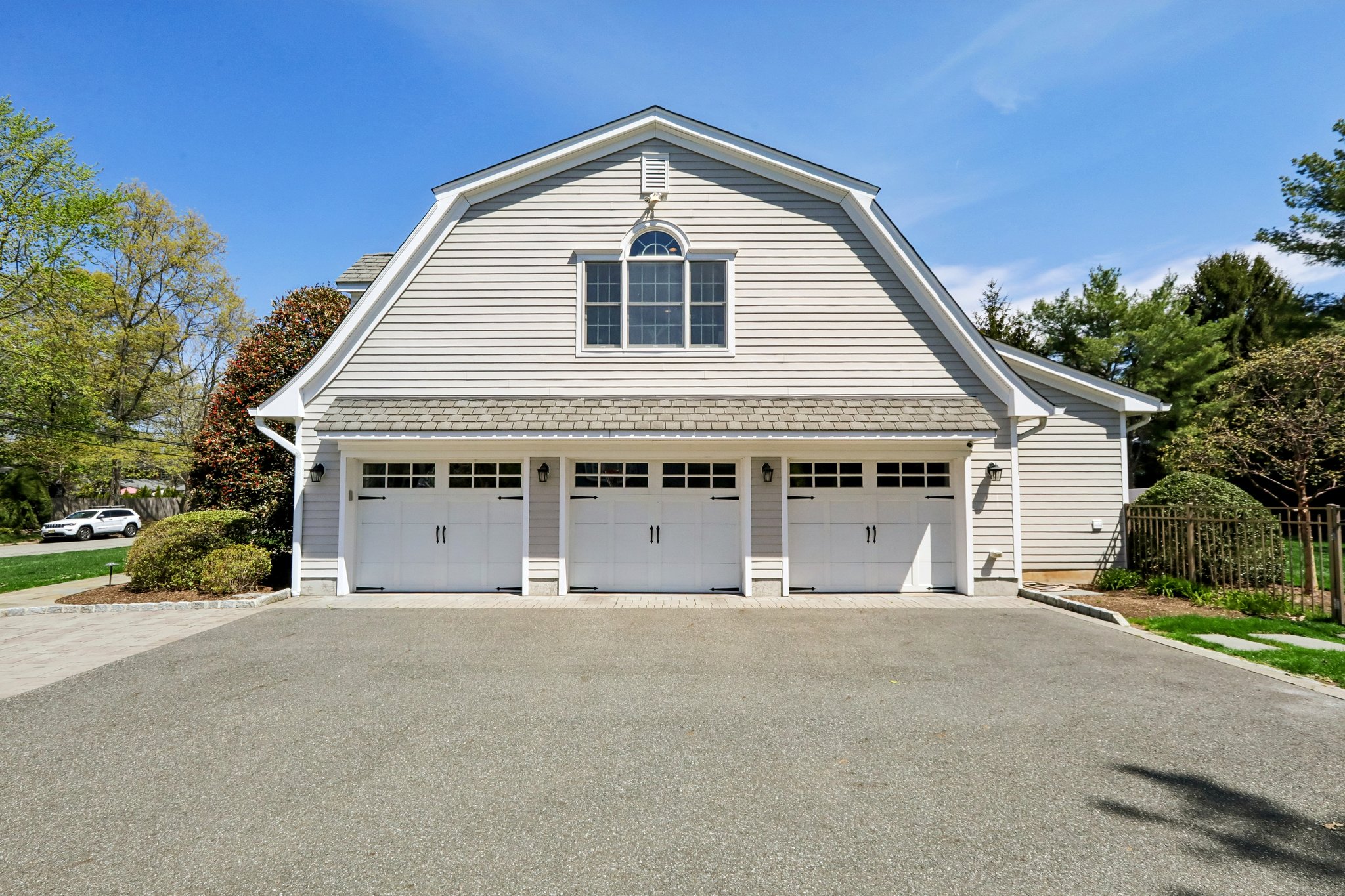 Drury Ln-S2204-089.jpg