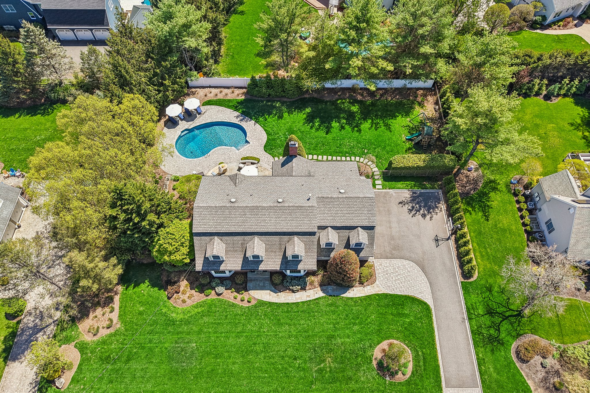 Drury Ln-S2204-098.jpg