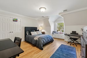 Drury Ln-S2204-055.jpg