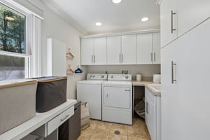 Drury Ln-S2204-078.jpg