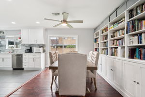E 211th St-S0611-007