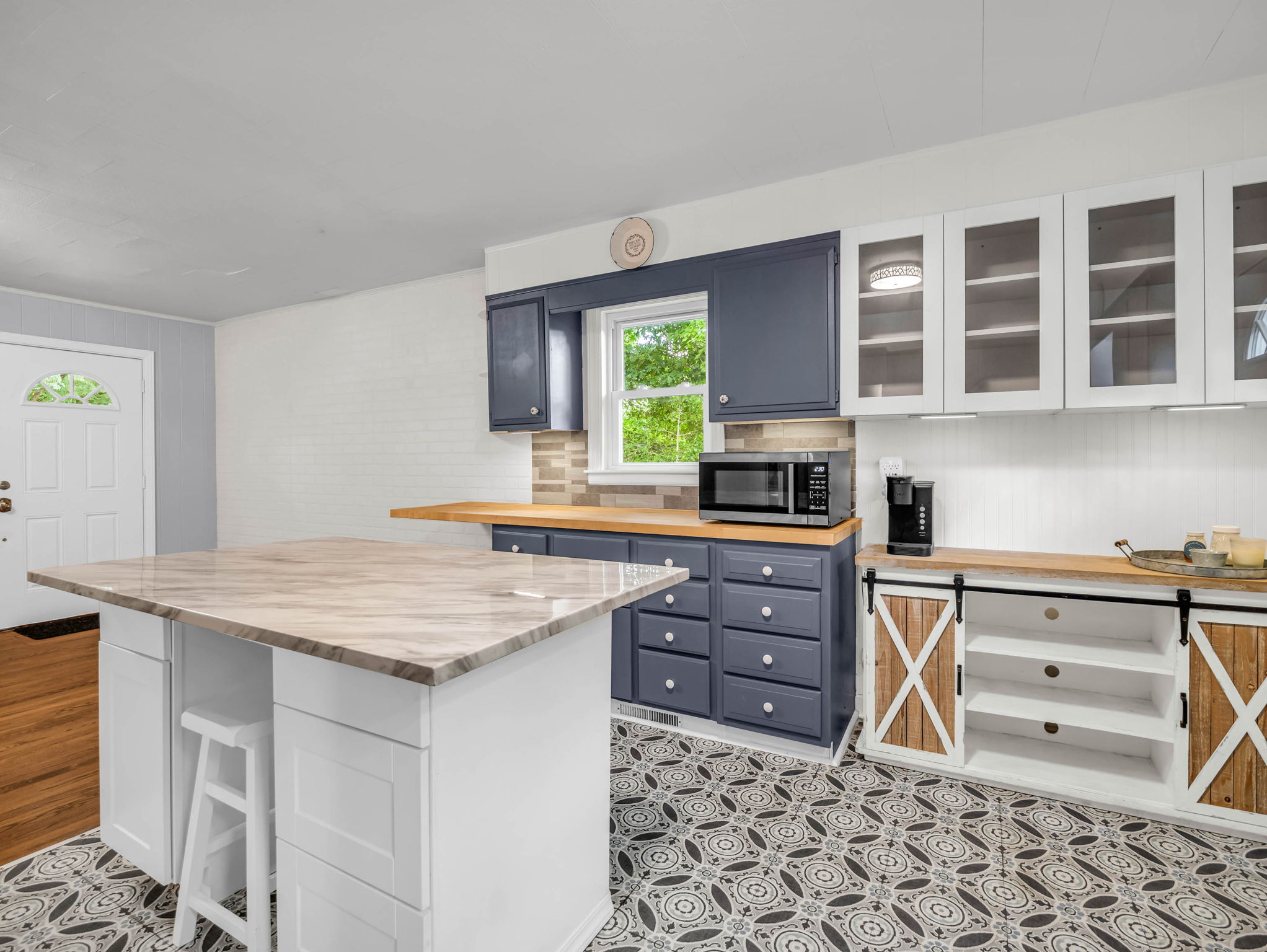 407-Hiawassee-Ave-Black-Mountain-NC-12