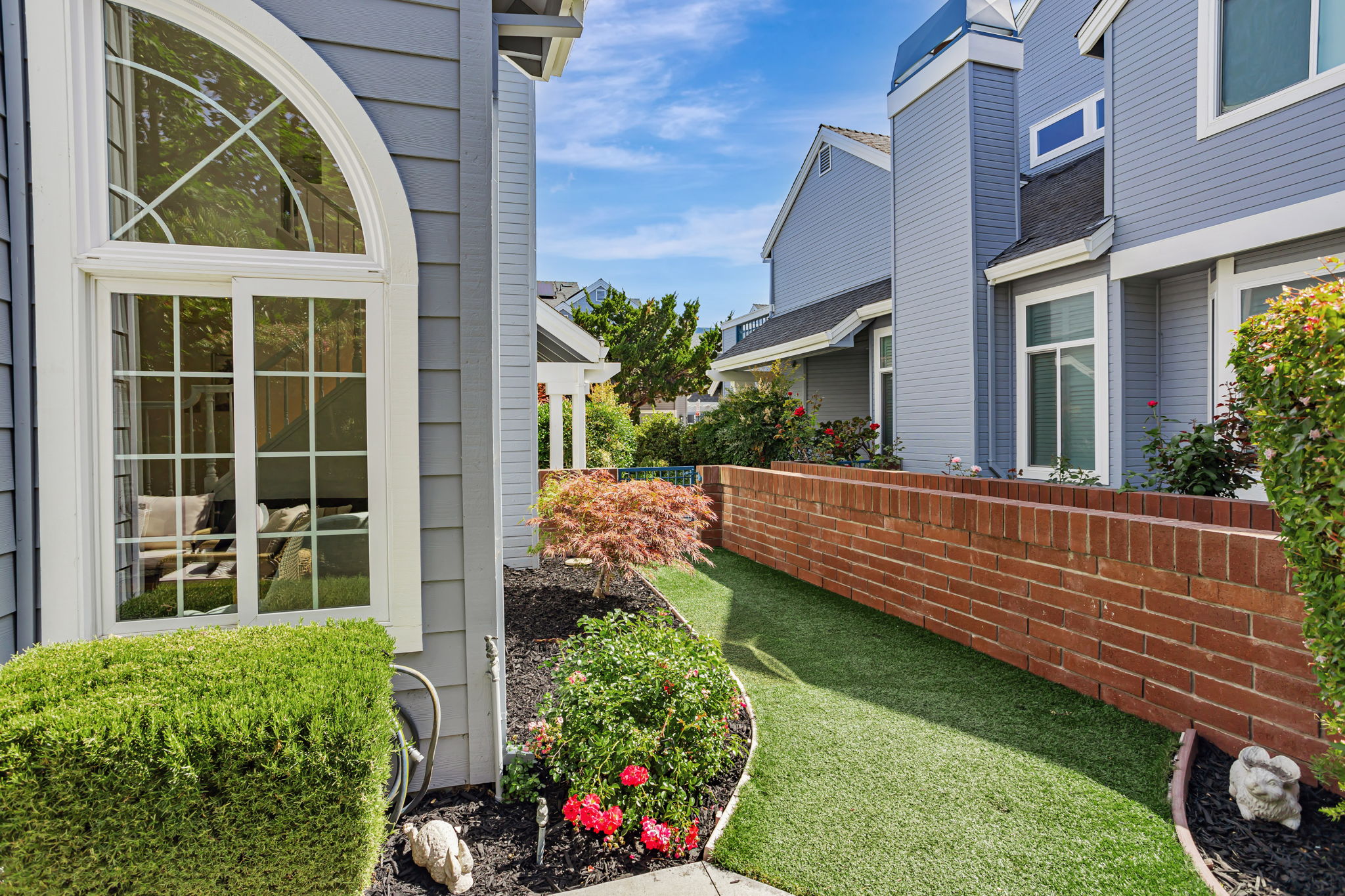 055_407 Mountain Laurel Ct