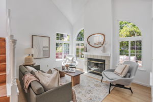 014_407 Mountain Laurel Ct