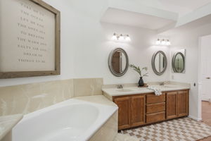 038_407 Mountain Laurel Ct