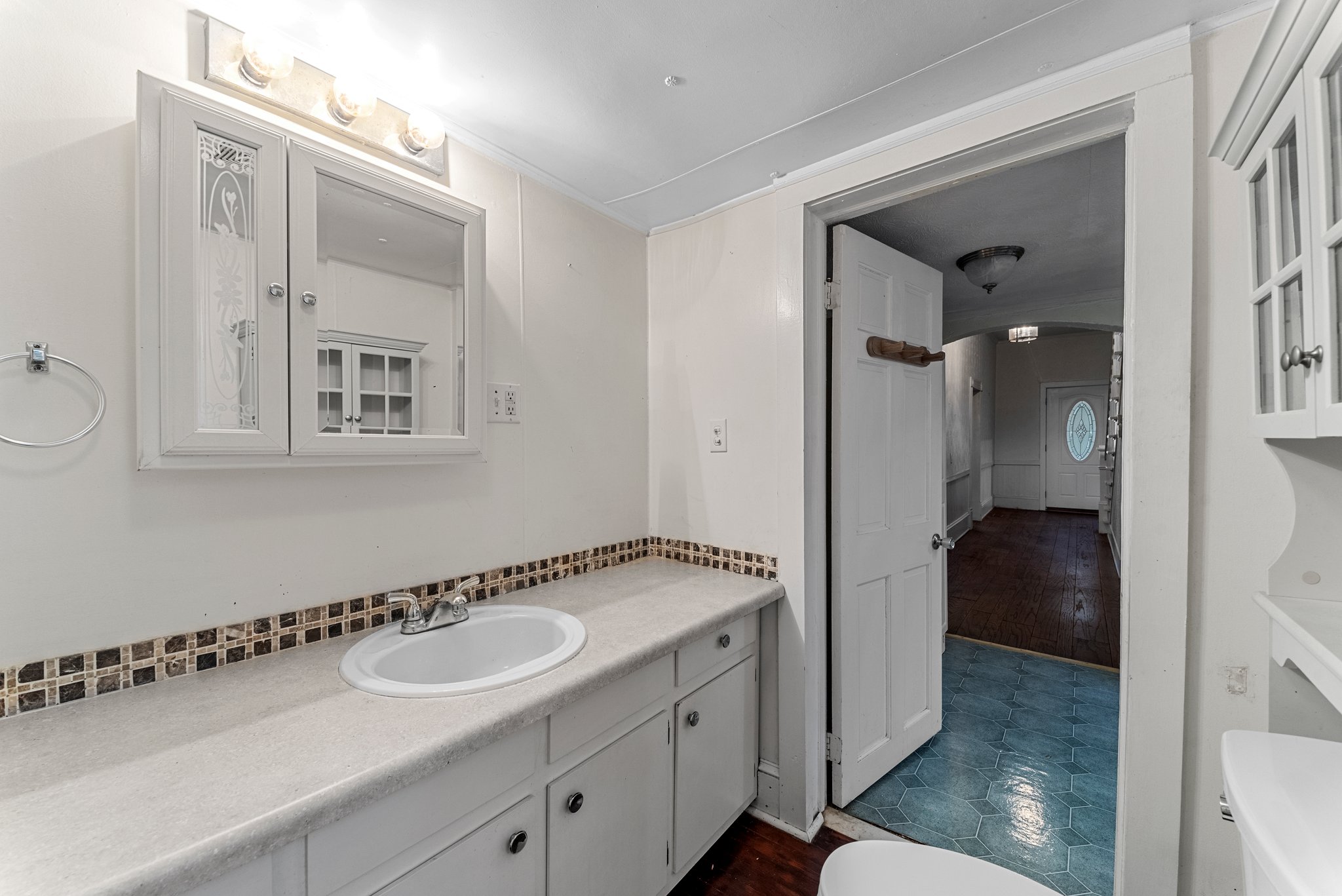 407 Poplar St, Graham, NC 27253, USA Photo 16