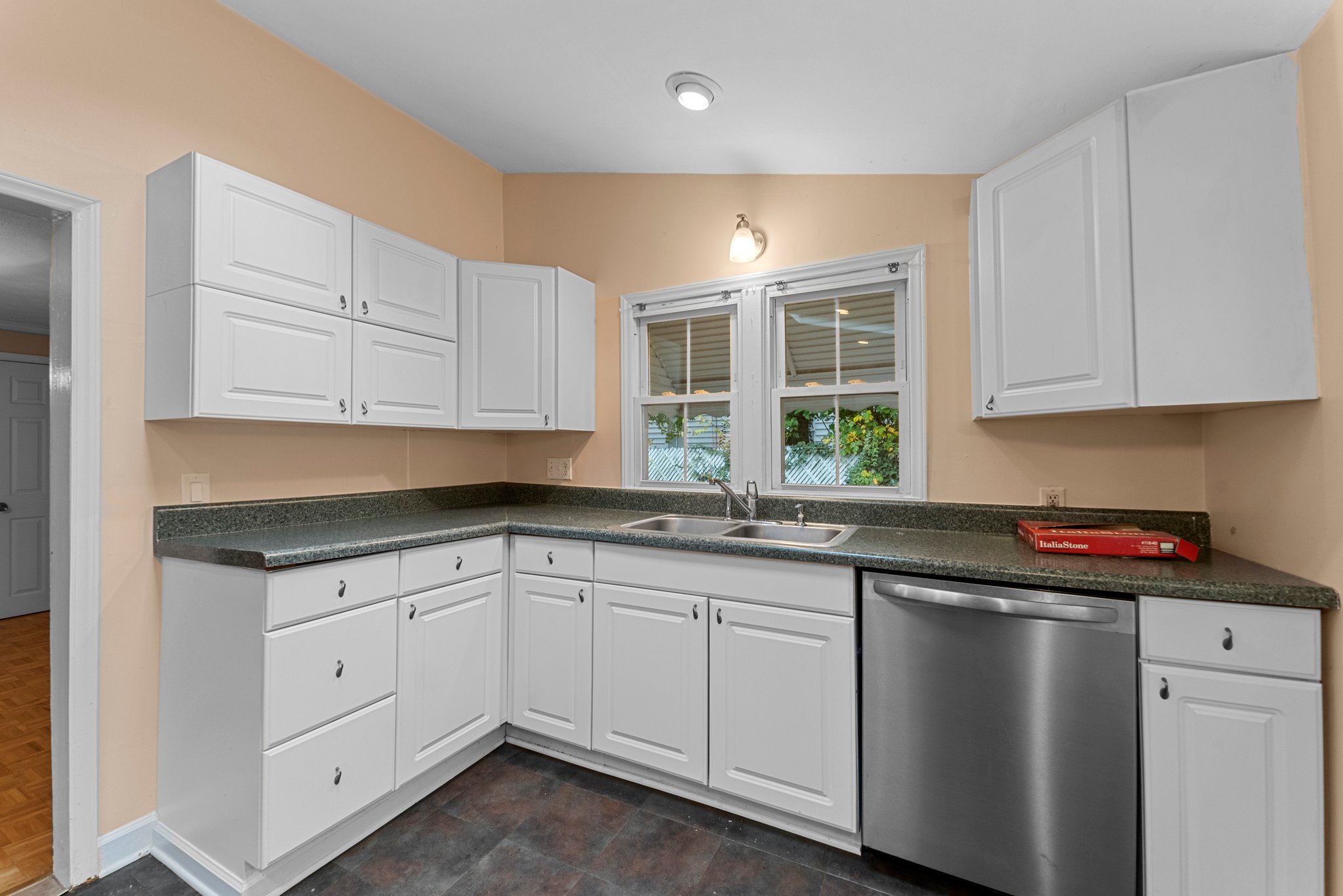 407 Poplar St, Graham, NC 27253, USA Photo 12