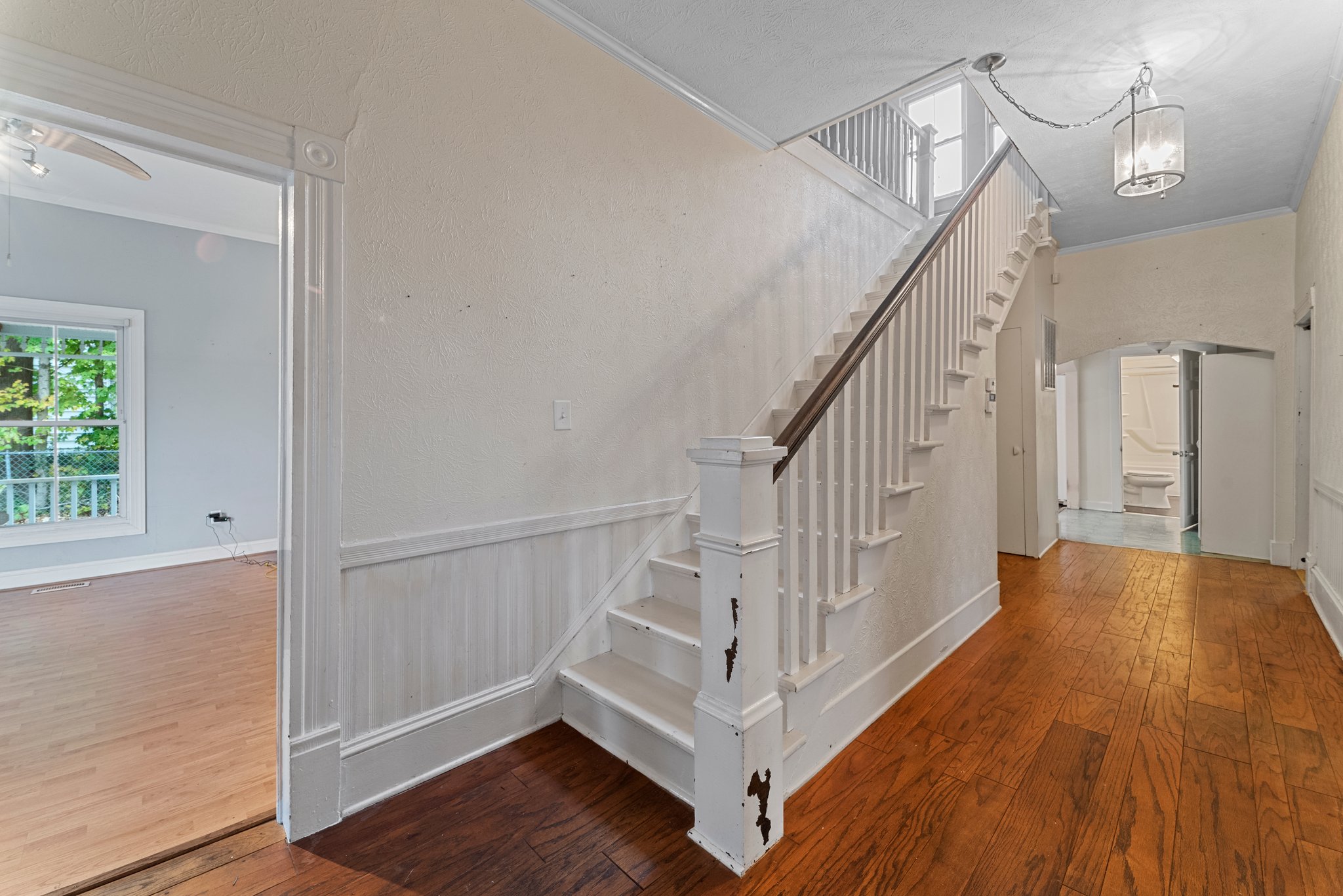 407 Poplar St, Graham, NC 27253, USA Photo 3