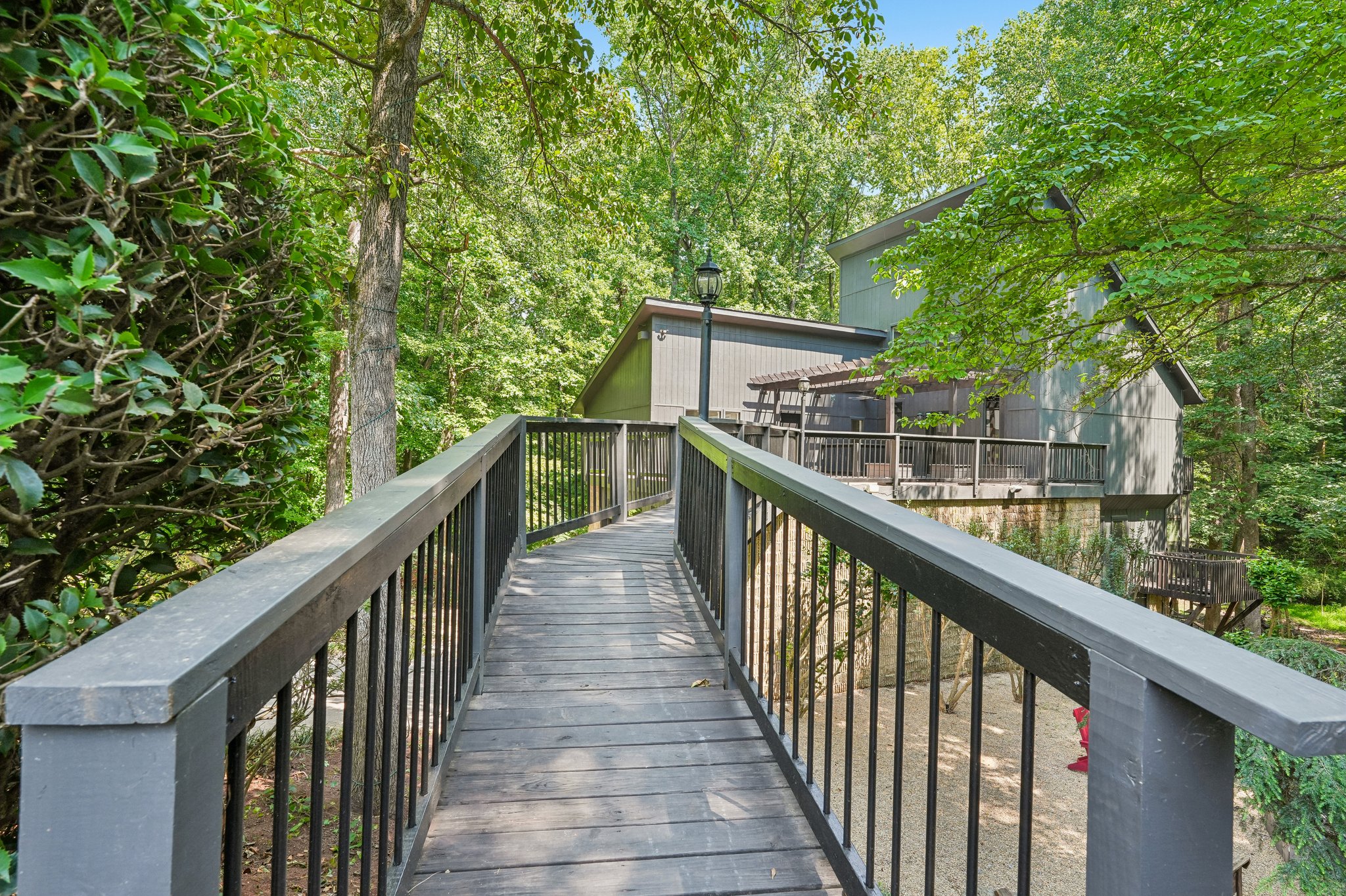 Robinwood Dr-S2907-008.jpg
