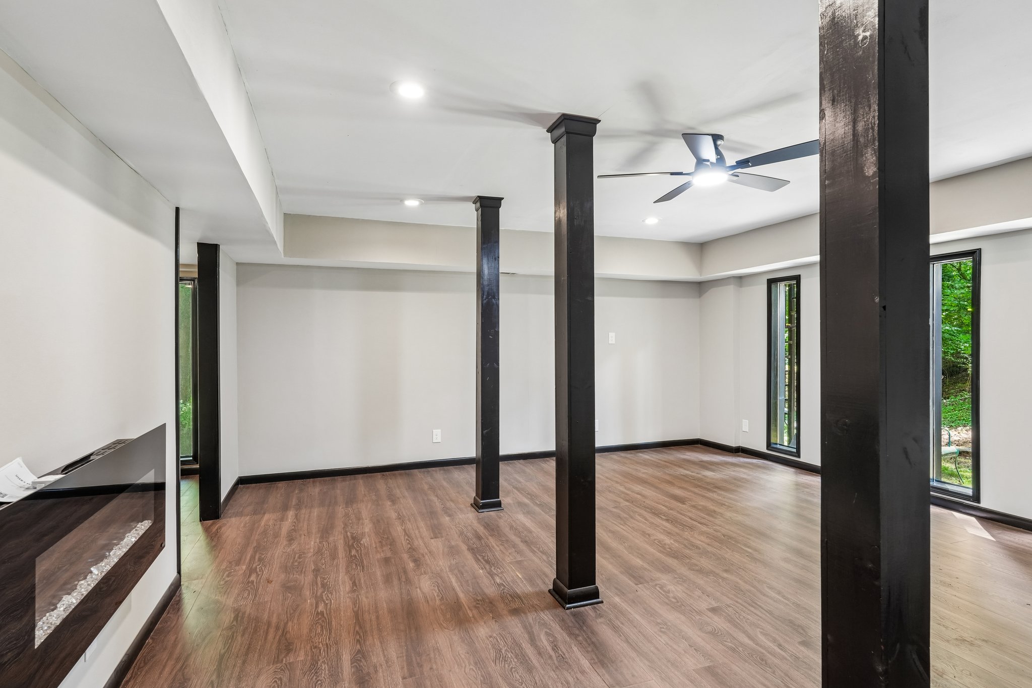 Robinwood Dr-S2907-014.jpg