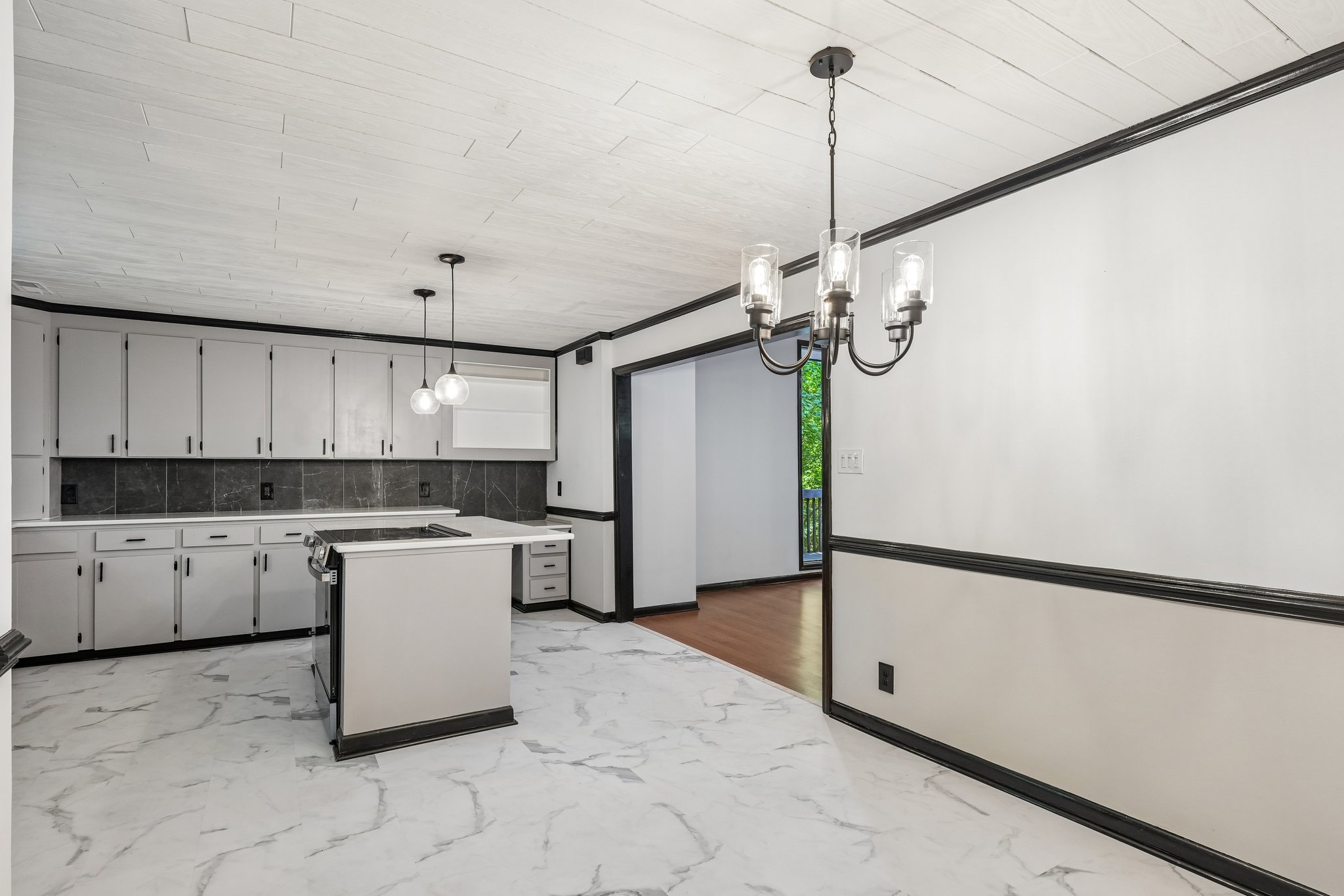 Robinwood Dr-S2907-022.jpg