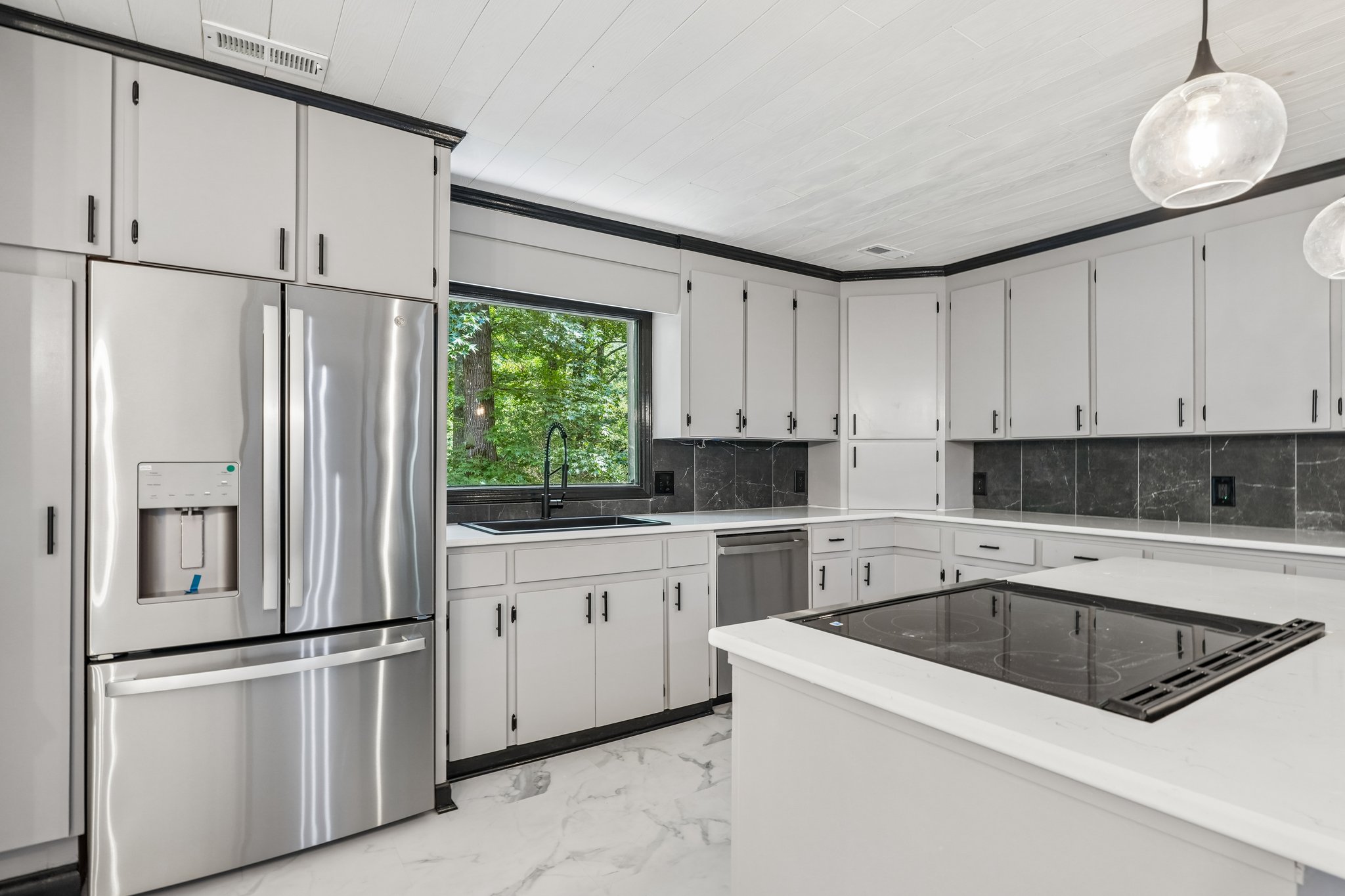 Robinwood Dr-S2907-025.jpg