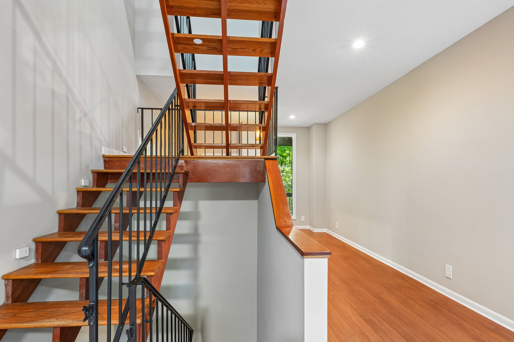 Robinwood Dr-S2907-034.jpg