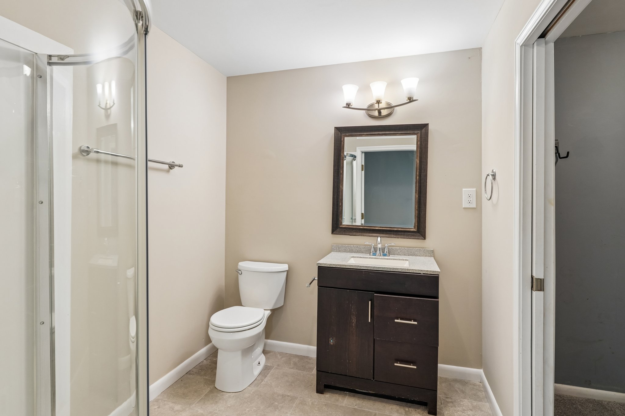 Robinwood Dr-S2907-040.jpg