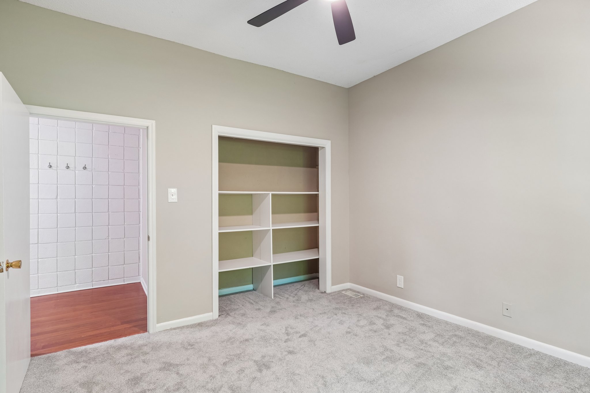 Robinwood Dr-S2907-050.jpg
