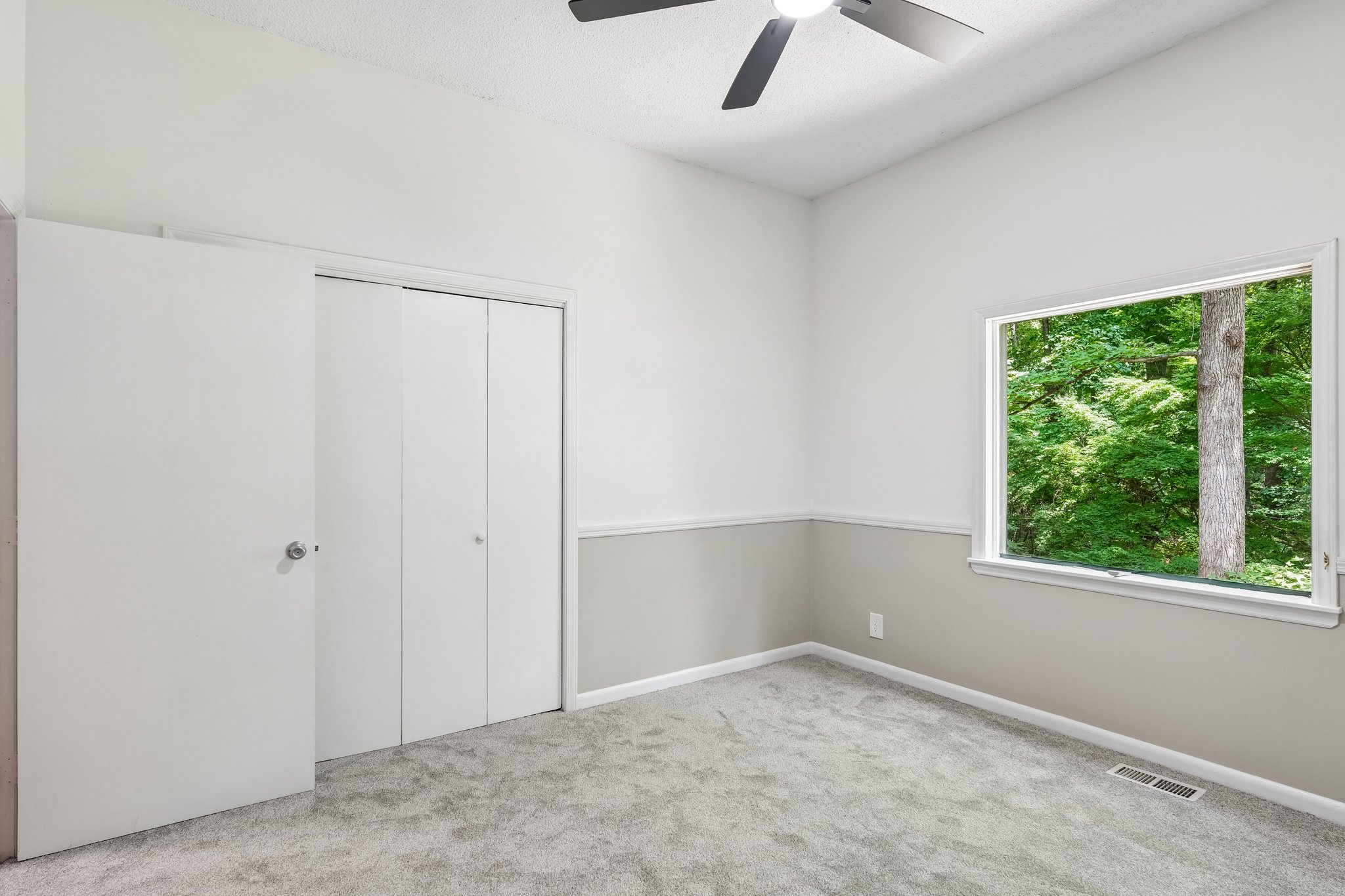 Robinwood Dr-S2907-056.jpg