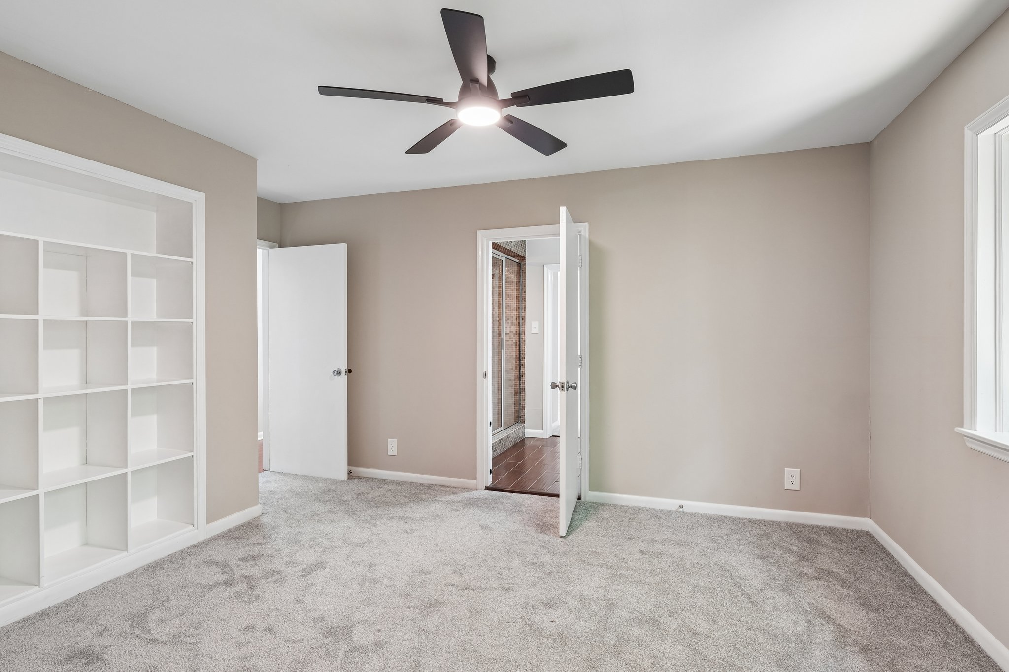 Robinwood Dr-S2907-059.jpg