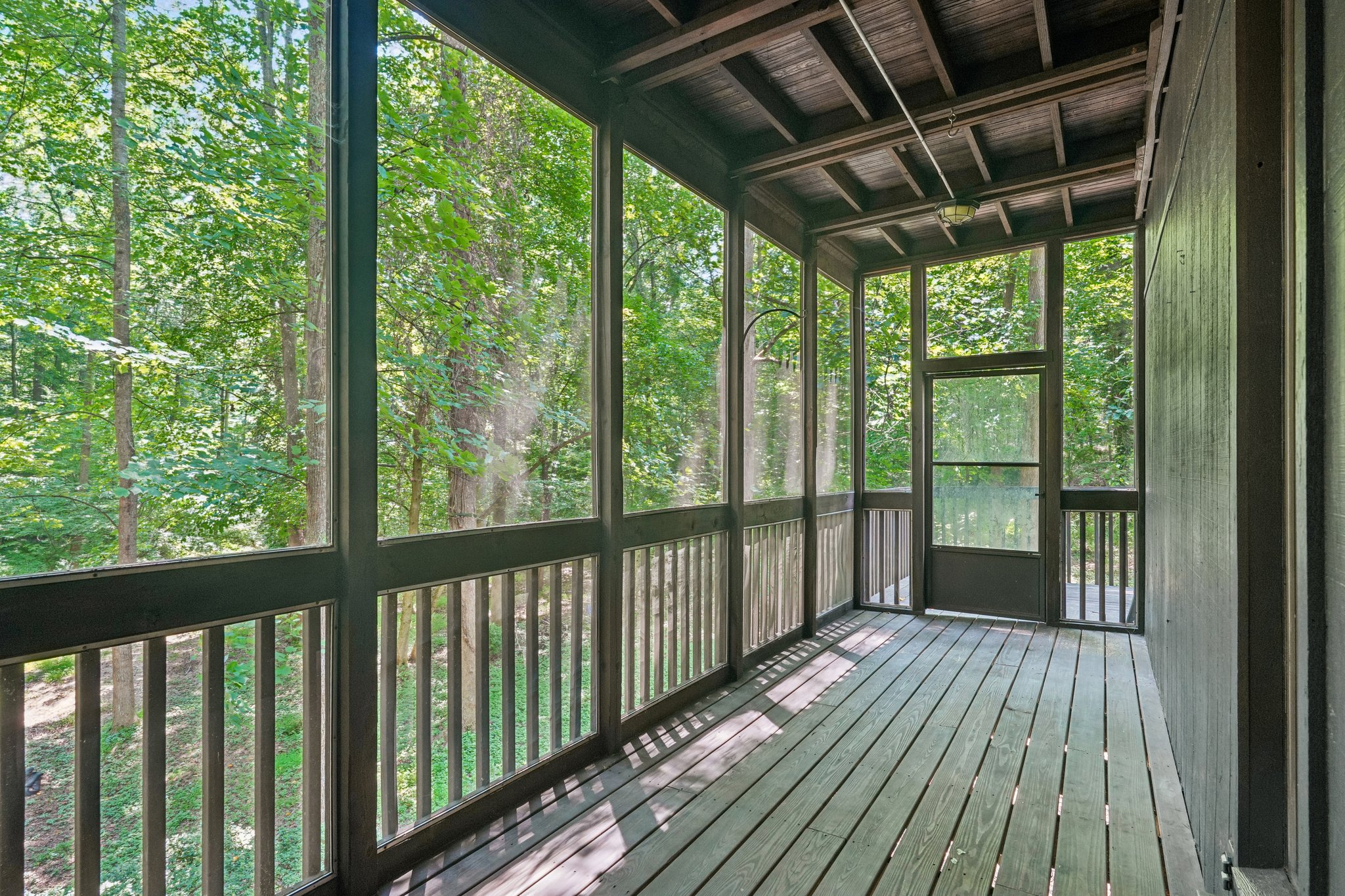 Robinwood Dr-S2907-089.jpg