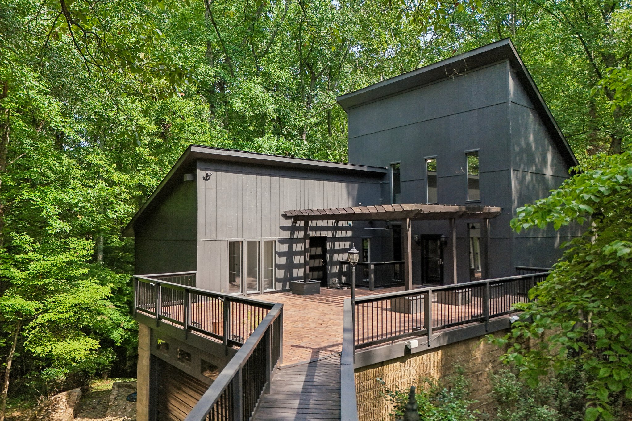 Robinwood Dr-S2907-101.jpg