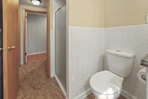 Photo 40
