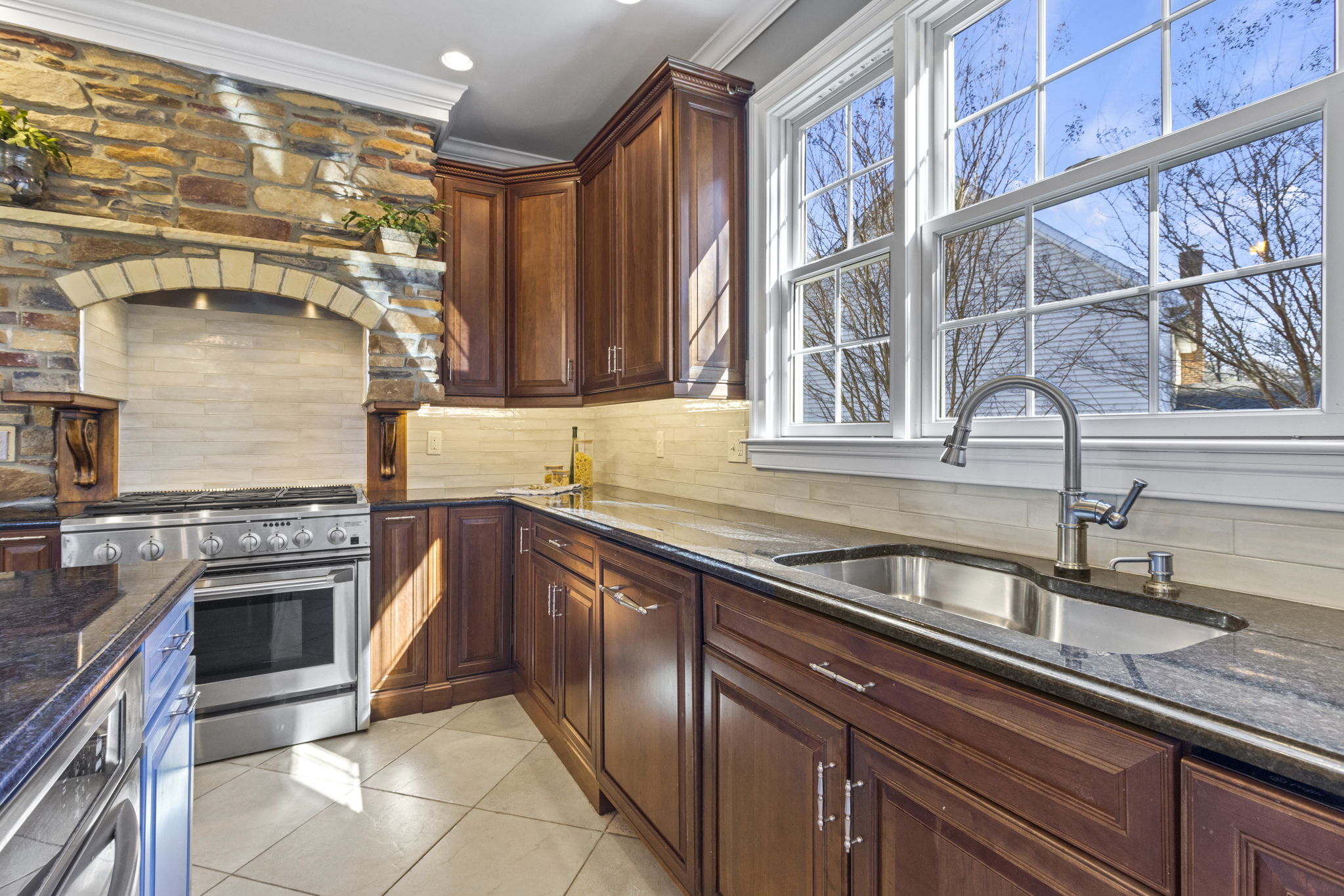 407 Woodland Estates Way, Millersville, MD 21108, USA Photo 37