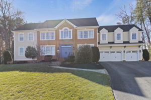 407 Woodland Estates Way, Millersville, MD 21108, USA Photo 1