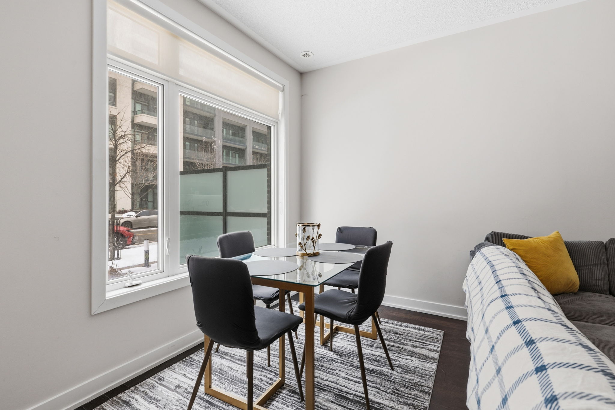 Mississauga property showcase — delivered property photograph 7
