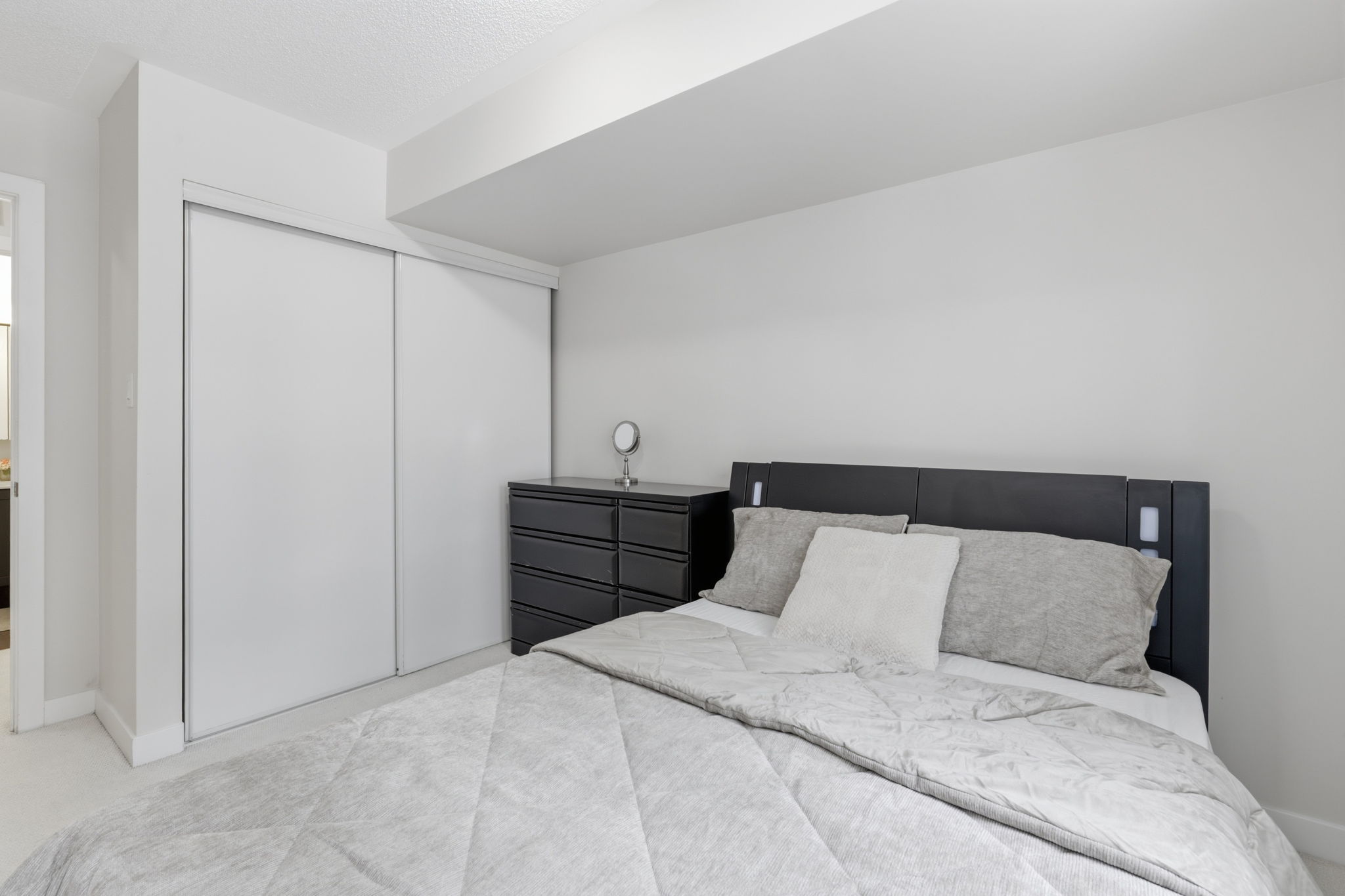 Mississauga property showcase — delivered property photograph 13