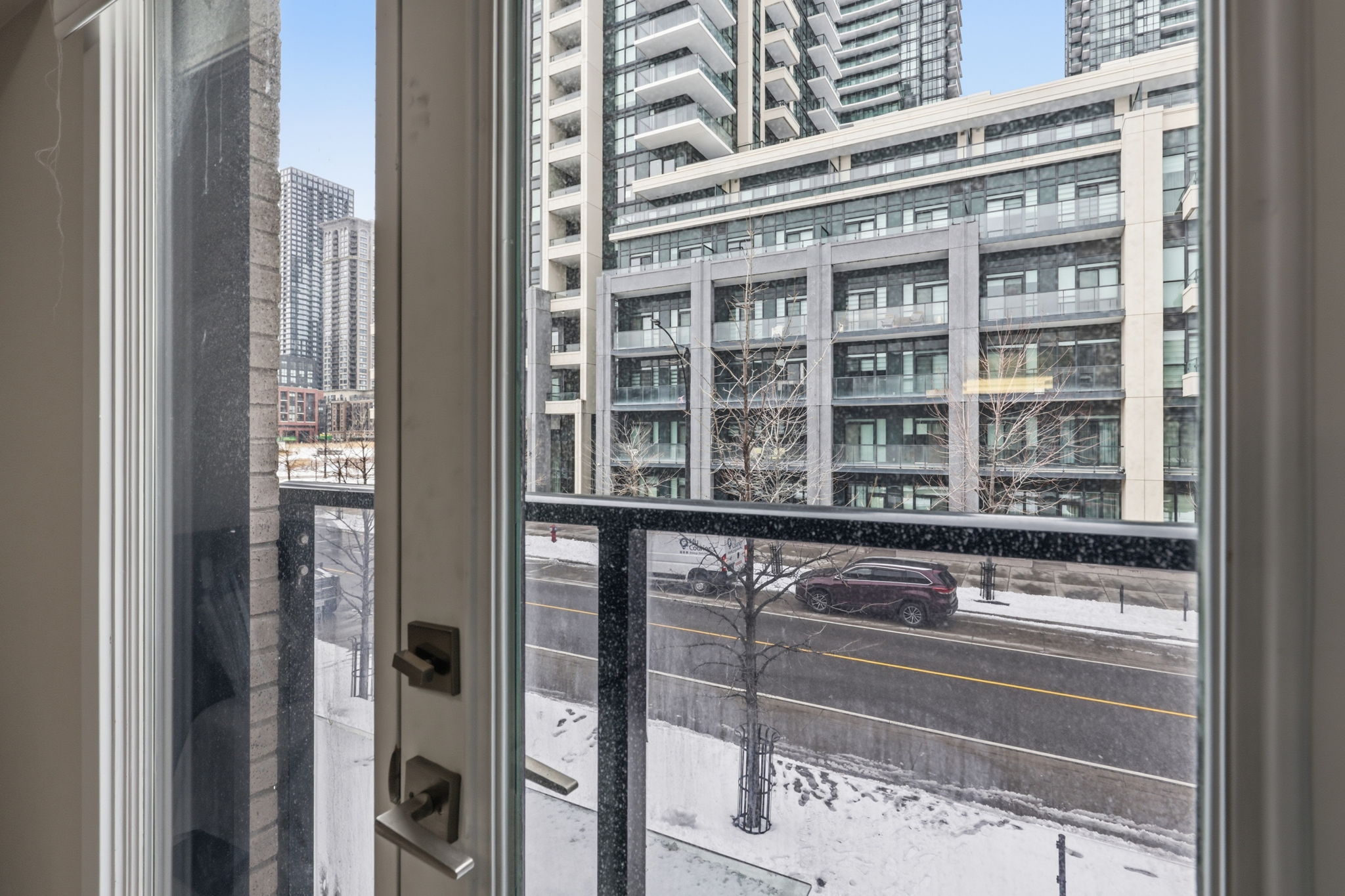 Mississauga property showcase — delivered property photograph 16